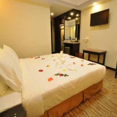 Hotel Heaven Yangon Eksteriør bilde